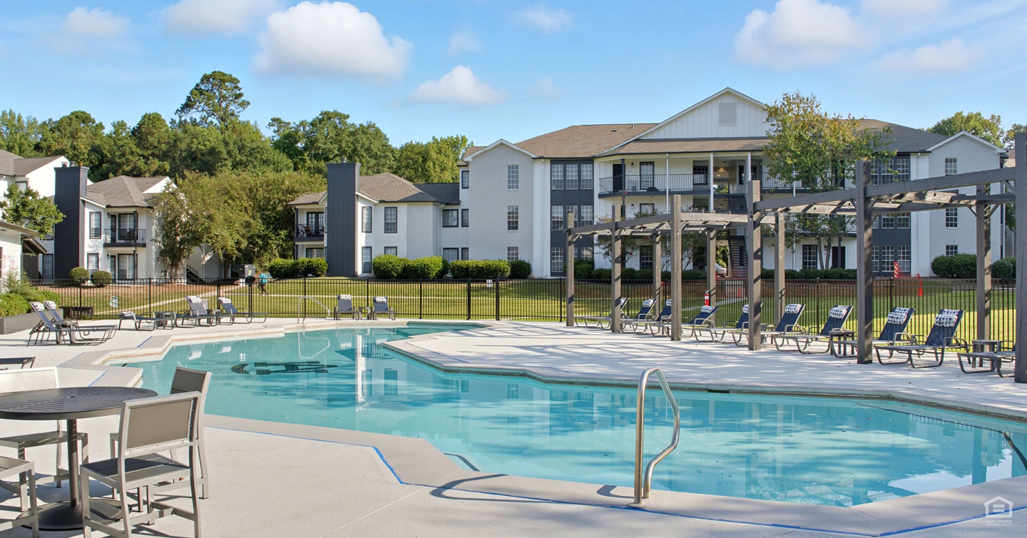 Harper Flatts Condominiums