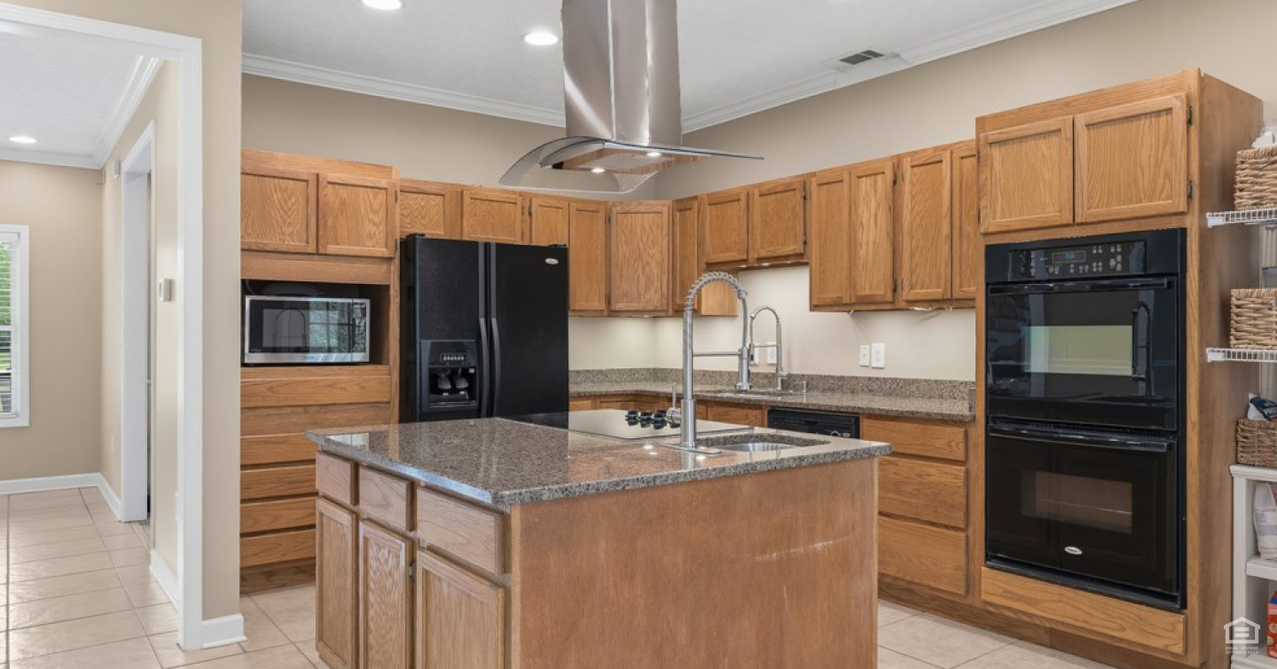 6755 Horseshoe Bend Road