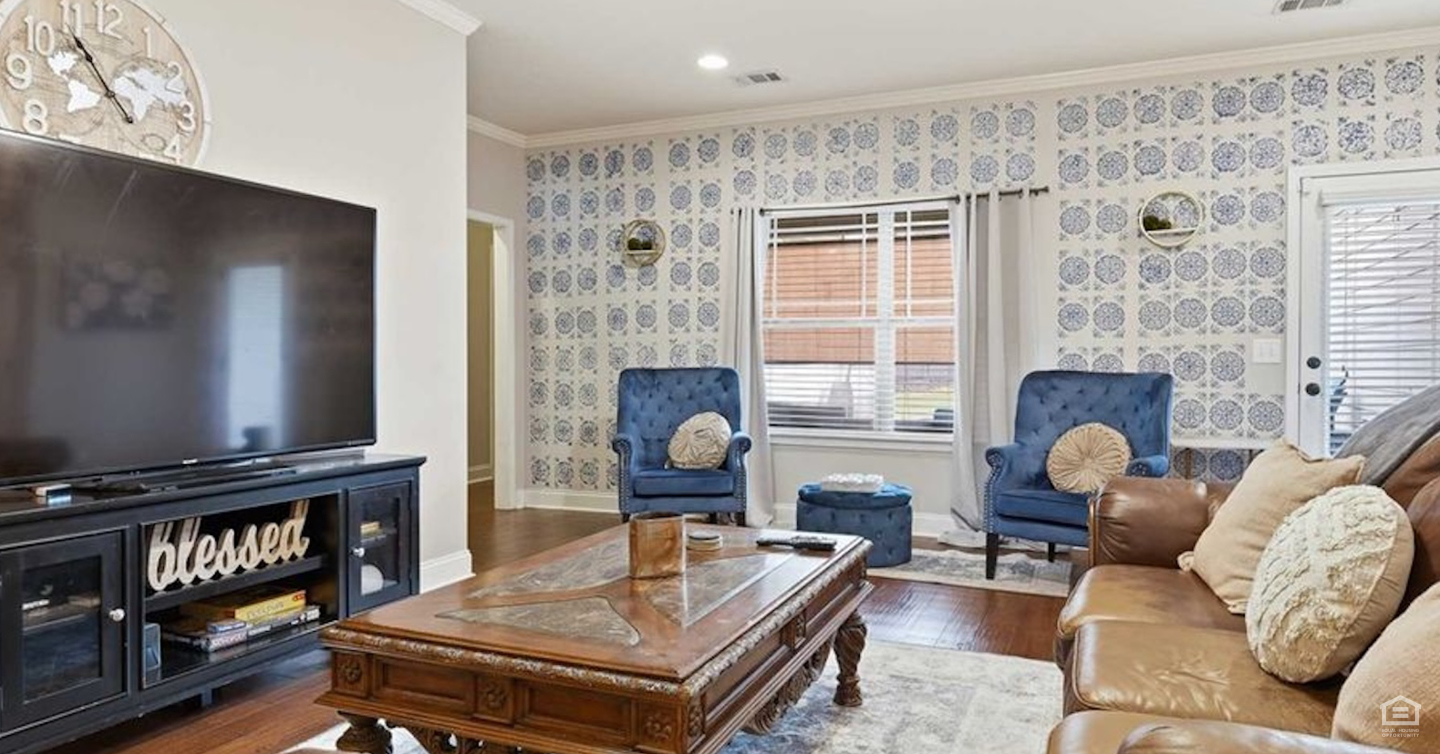 296 Solamere Lane